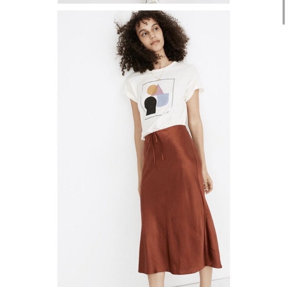 MADEWELL Satin Slip Skirt in Rosewood - Picture 2 of 5